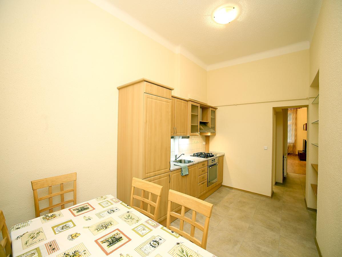 Apartmán Moravská 188 Apartman Karlovy Vary Kültér fotó